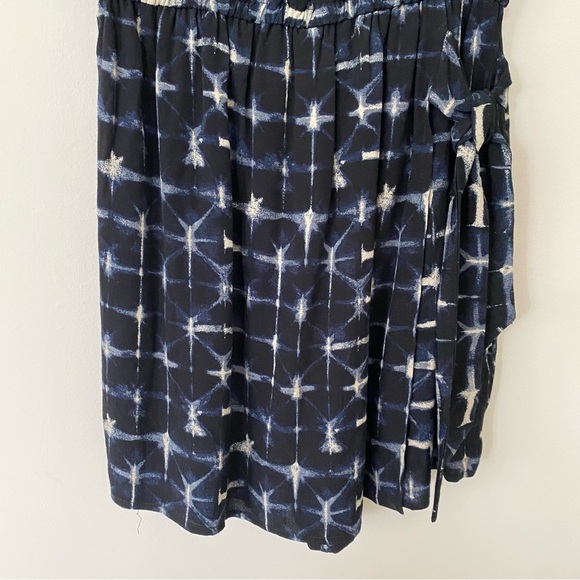 NWT Evereve Avaline Skort Romper Small Navy White Geometric Print Wrap Tie - Picture 5 of 16
